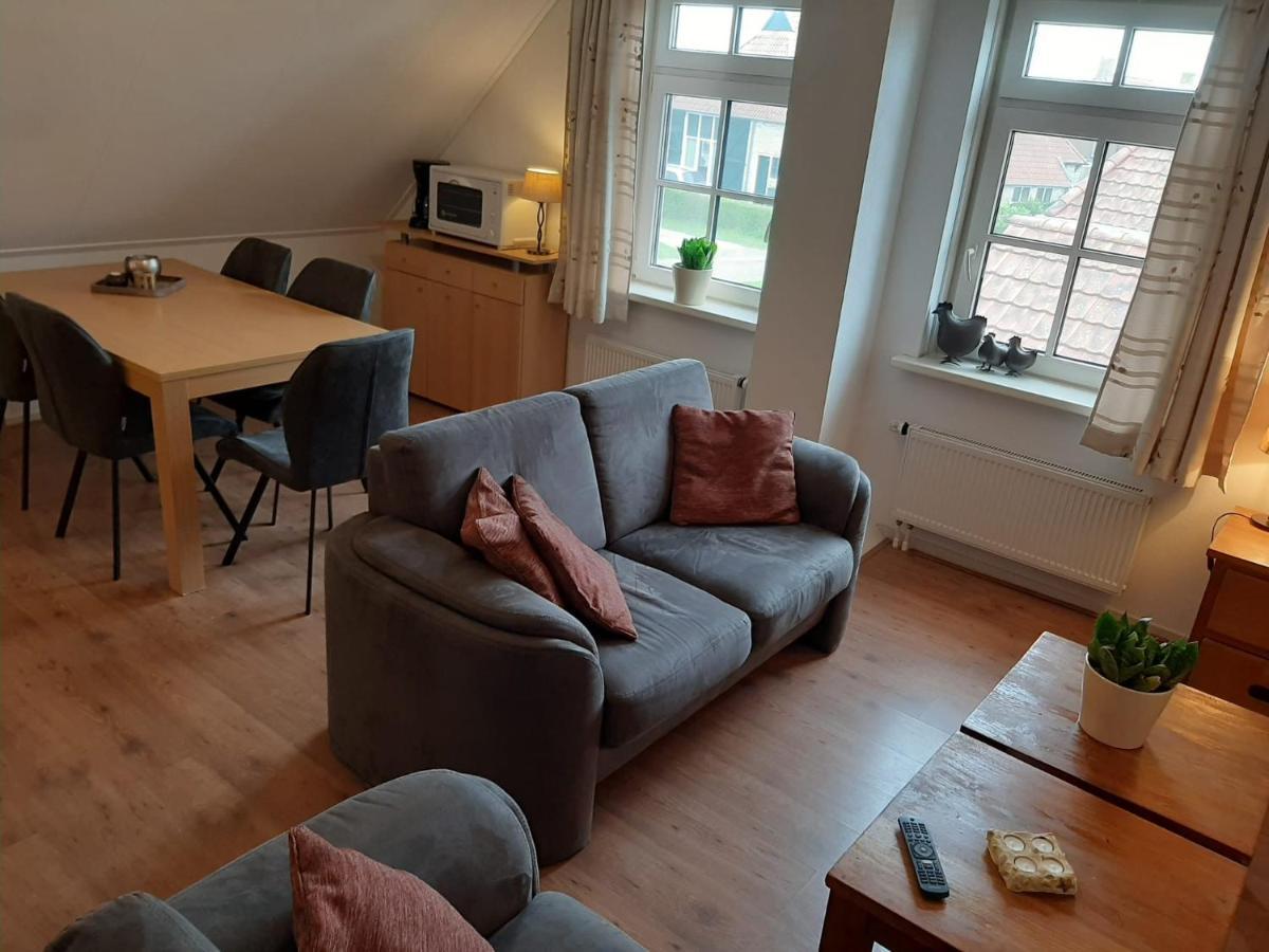 Uut In Thuus Apartman Buren  Kültér fotó